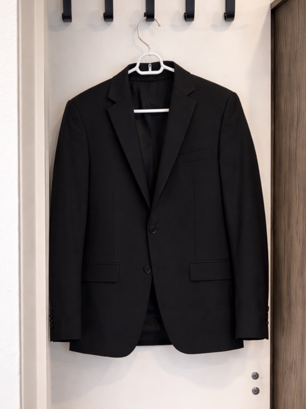Tailored Small–Medium Suit Jacket with Pants